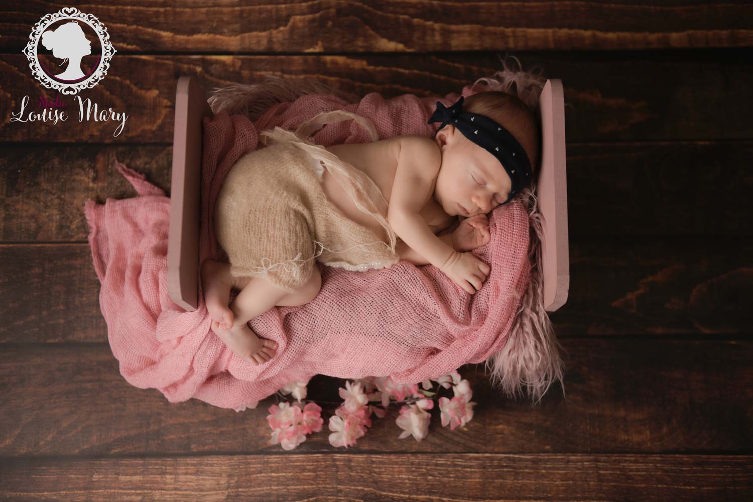 Photo de bébé studio